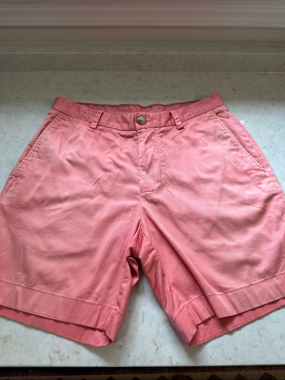 Southern Tide Men's Pink Flat-Front Chino Shorts